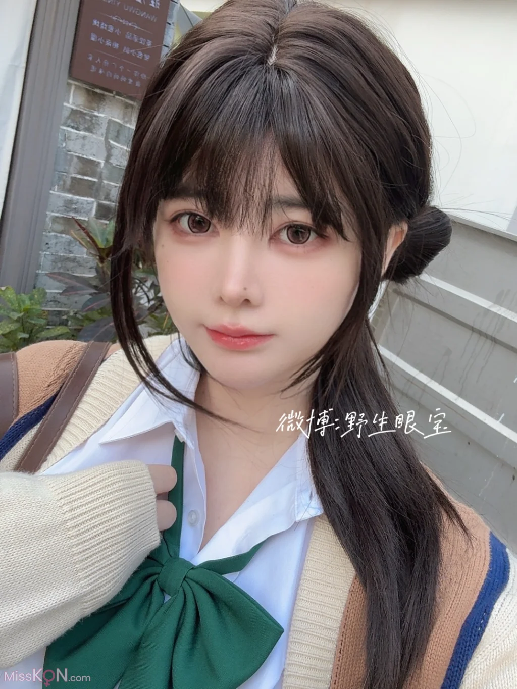Coser@眼酱大魔王w: Fantia 2024年12月订阅 (39 photos + 1 video)