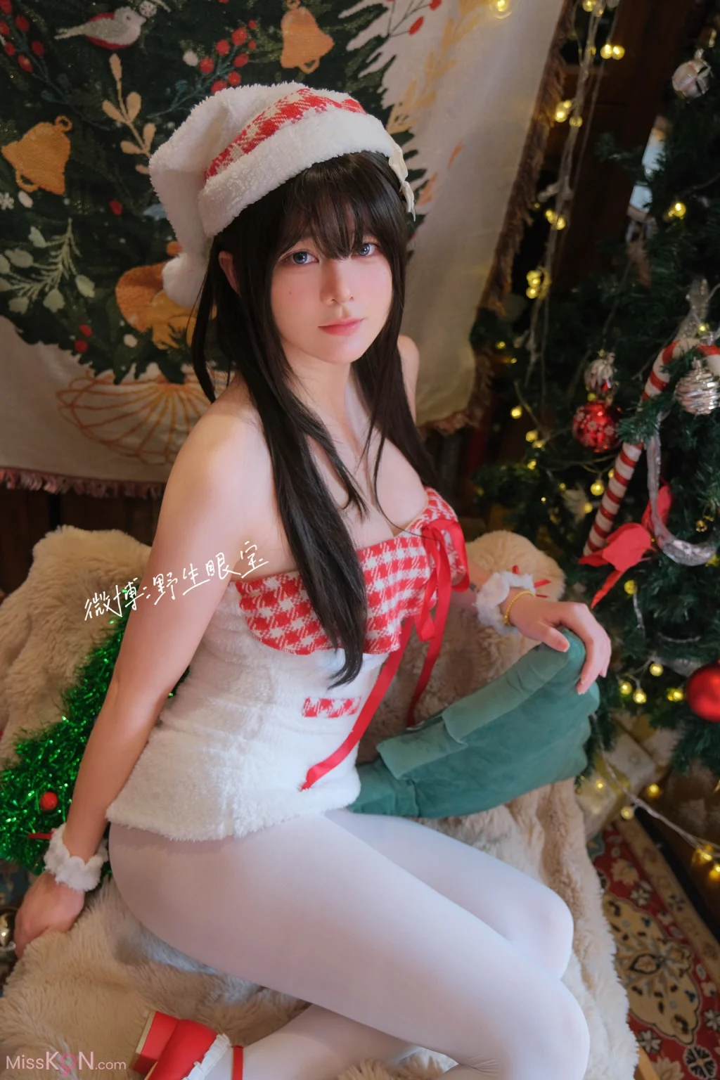 Coser@眼酱大魔王w: Fantia 2024年12月订阅 (39 photos + 1 video) – Page 2