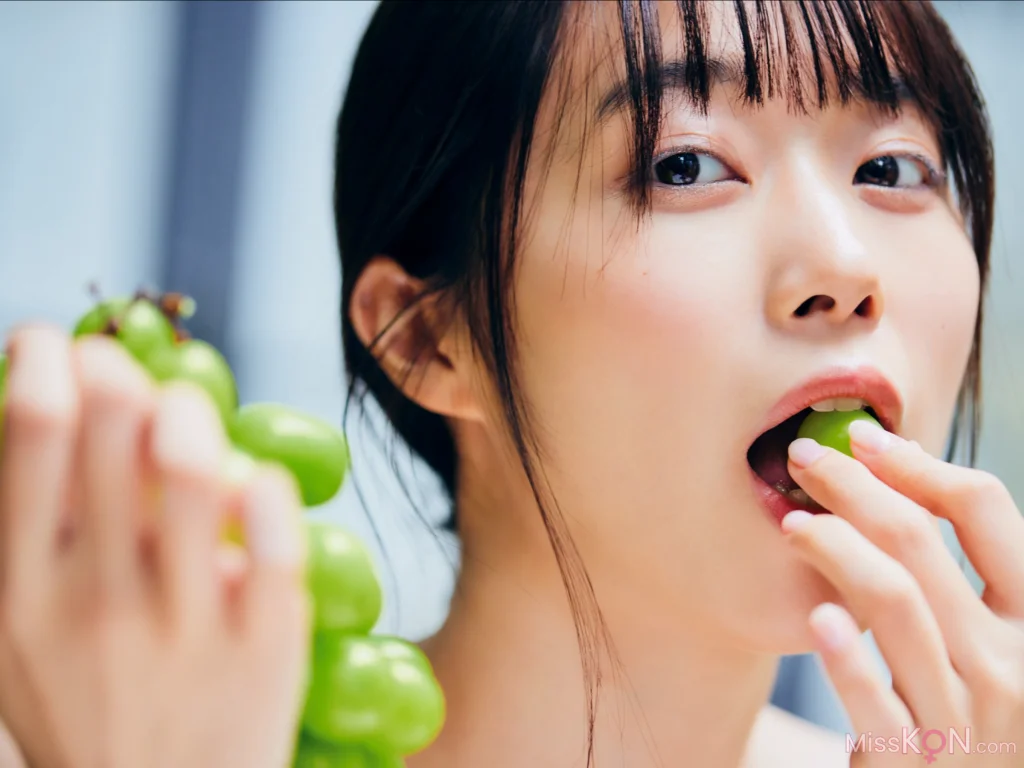 [JP] Sugimoto Mariri (杉本愛莉鈴): FLASHデジタル写真集 むき出しの色香 (42 photos) – Page 2
