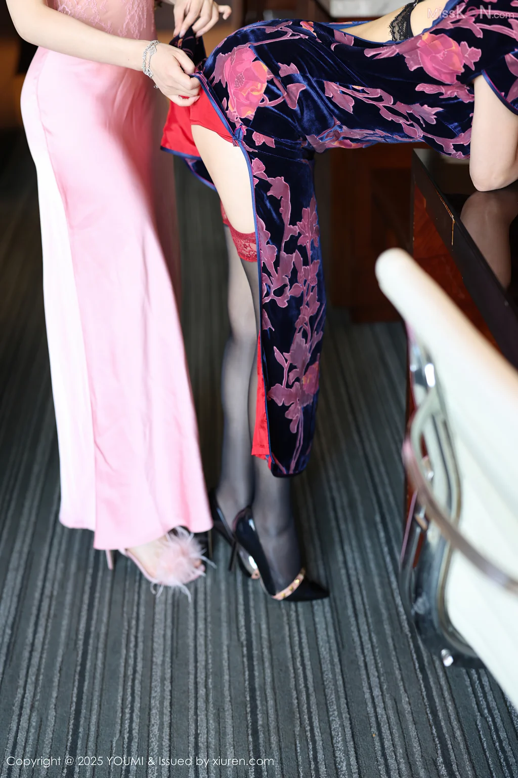 YouMi Vol.1158: 桃桃·夭夭twins (83 photos) – Page 2