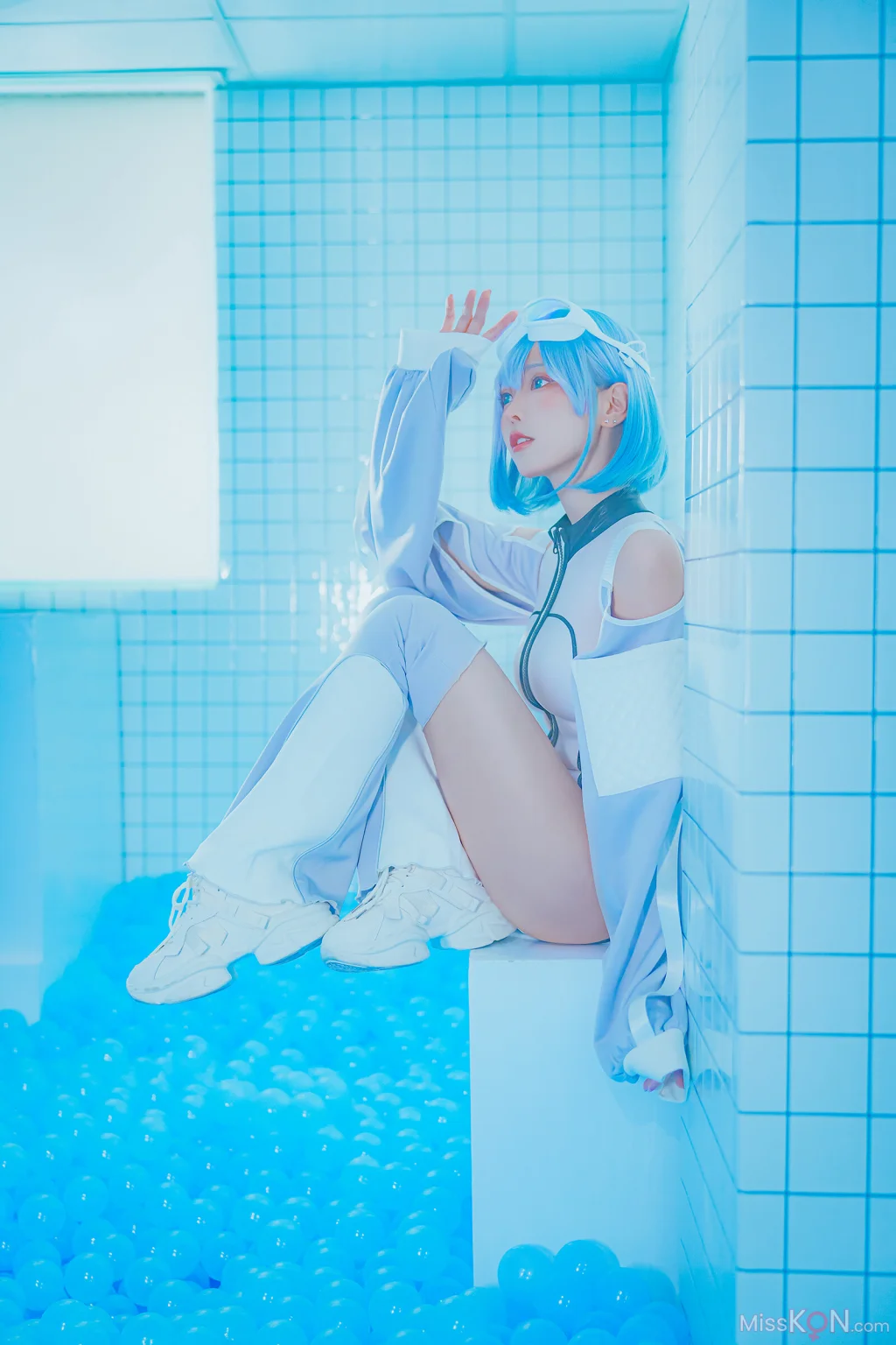 Coser@Ely_eee (ElyEE子): Clear Blue Drift (33 photos + 4 videos)