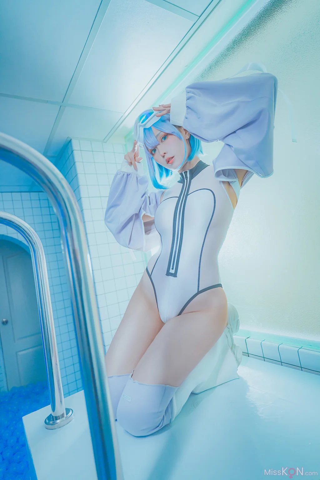 Coser@Ely_eee (ElyEE子): Clear Blue Drift (33 photos + 4 videos)