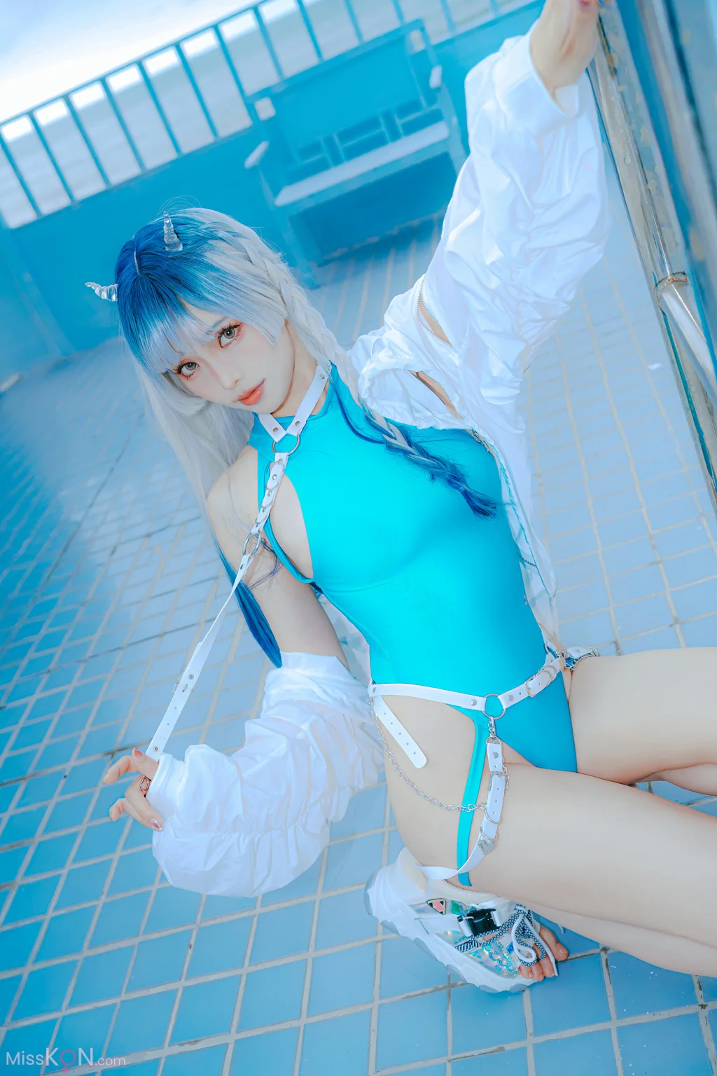 Coser@Ely_eee (ElyEE子): Glassyhorn Devil (34 photos + 3 videos)