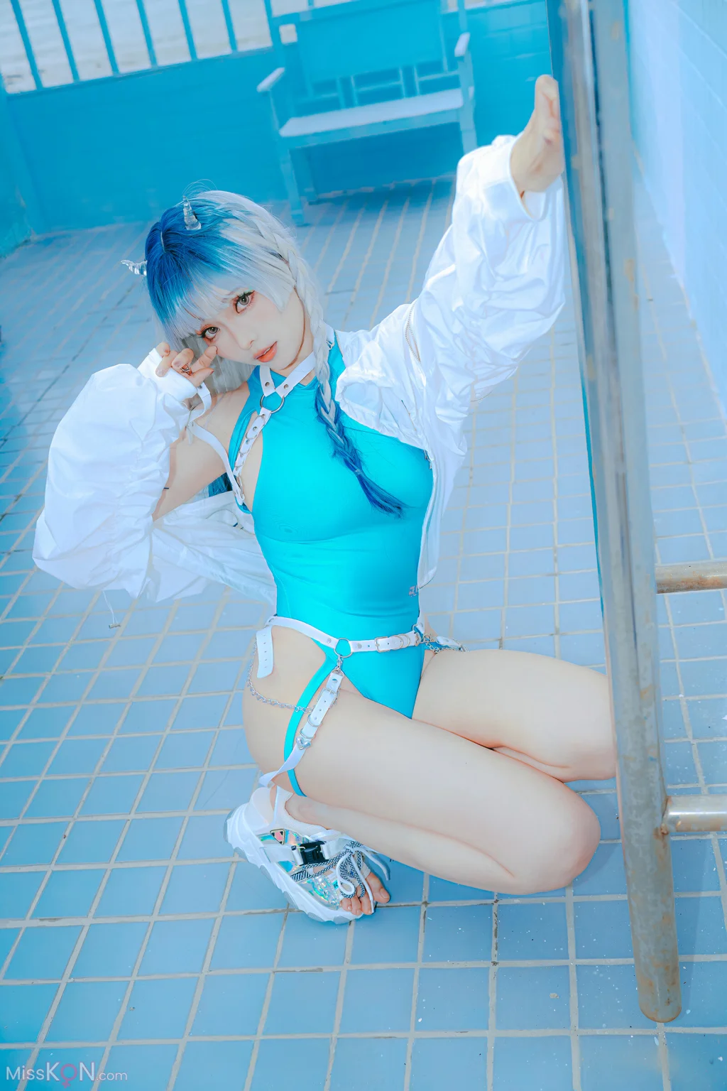 Coser@Ely_eee (ElyEE子): Glassyhorn Devil (34 photos + 3 videos)
