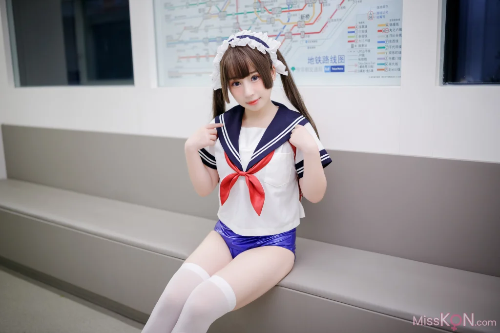 Coser@胡桃猫Kurumineko: 电车痴女 (152 photos)