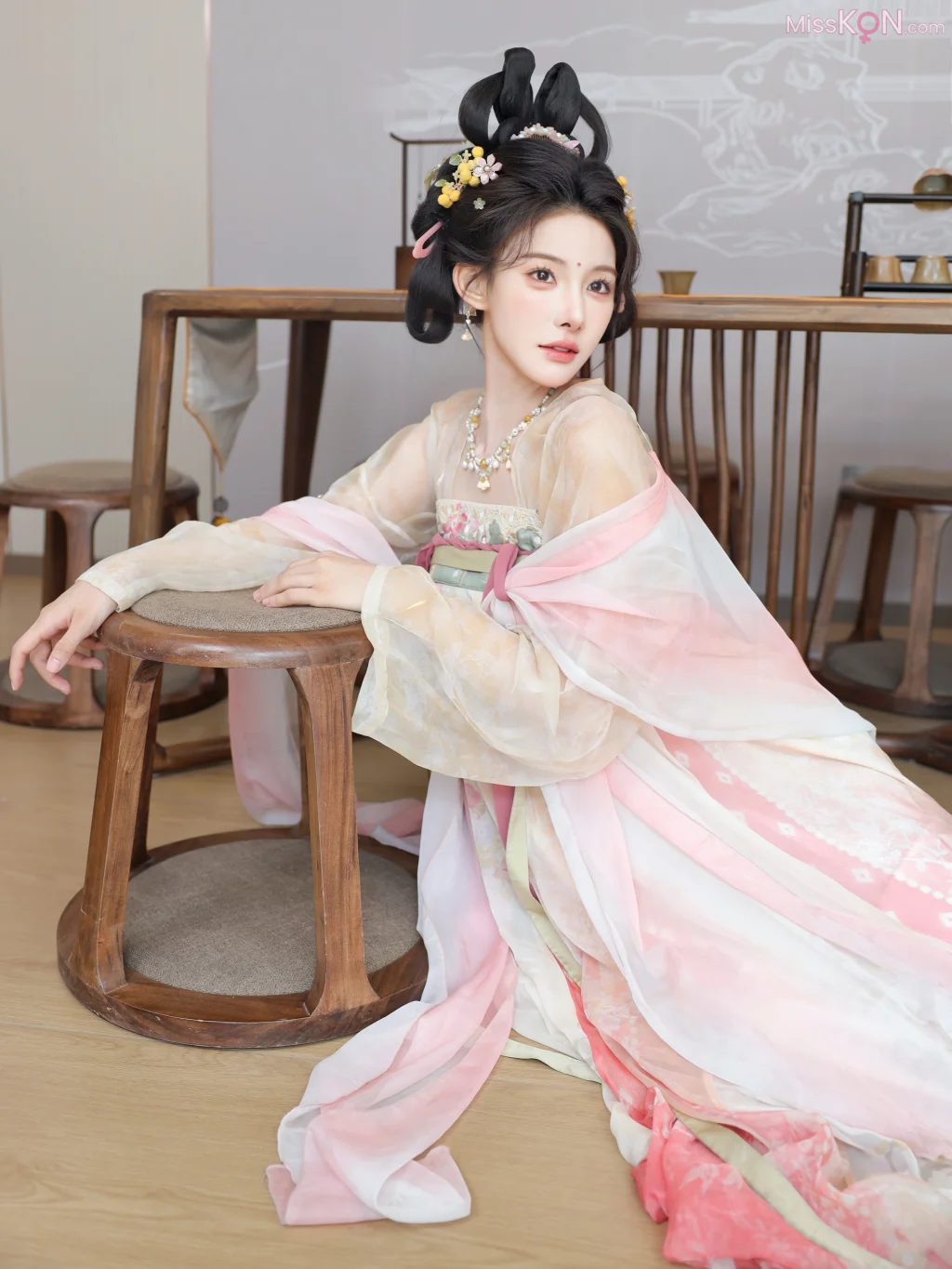 [XR Uncensored] 梨霜儿: R18 秀人网模特 梦回大唐 (112 photos) – Page 2