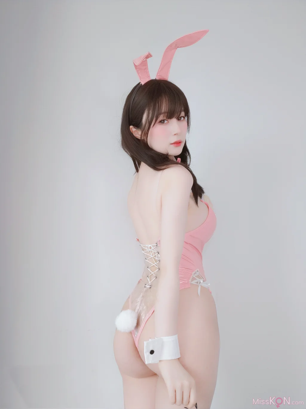 Coser@白银81: 透明ウサギガール (31 photos + 1 video) – Page 3