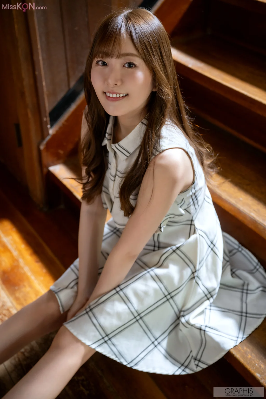 [JP] Hikari Aozora (青空ひかり): [Graphis] Gals Addicted Vol.1+2 (41 photos)