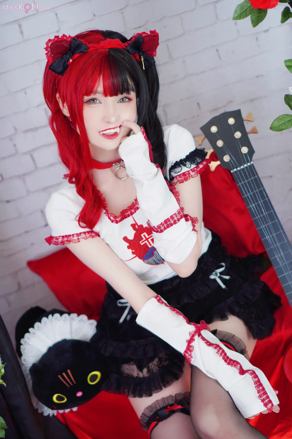 Coser@Hidori Rose: Hina Roselia (57 photos + 1 video)