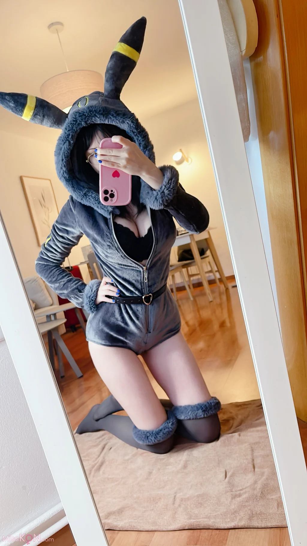Coser@Hidori Rose: Umbreon (29 photos)