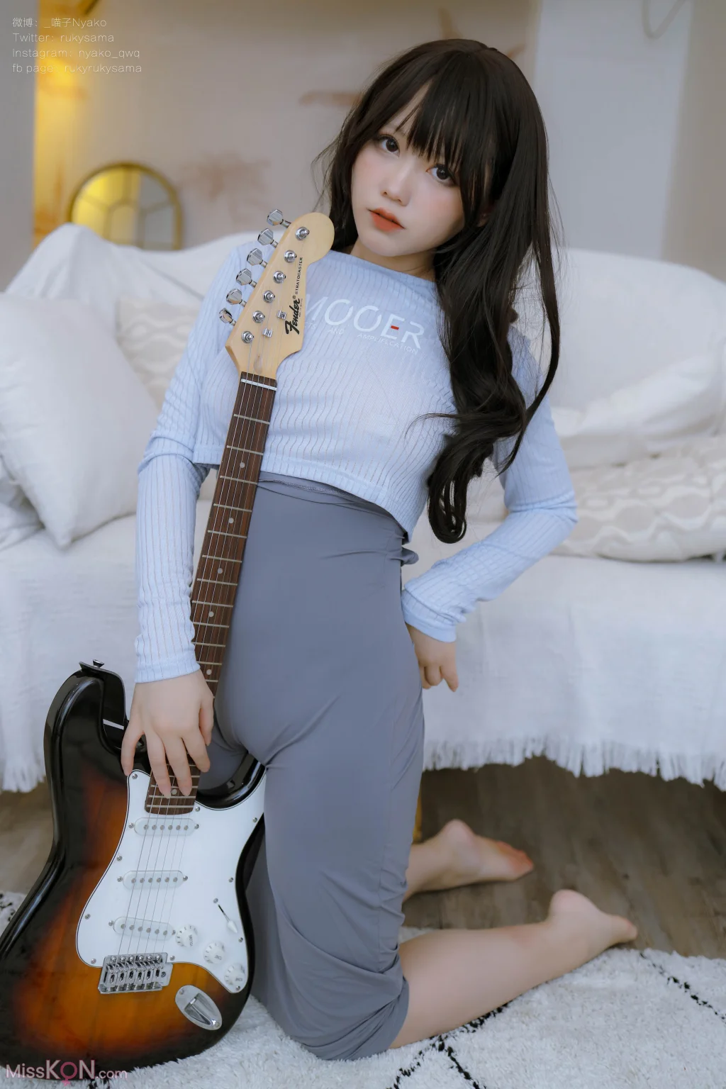 Coser@Nyako喵子: 吉他妹妹连衣裙 (71 photos + 1 video)