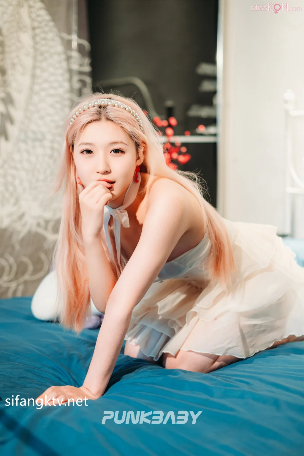 PUNKBABY: 唯美情色摄影大师 大尺度私拍 (268 photos)