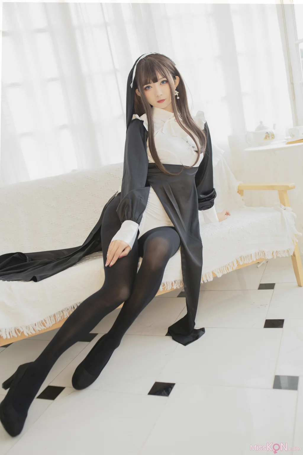 Coser@51酱: 修女 (24 photos)