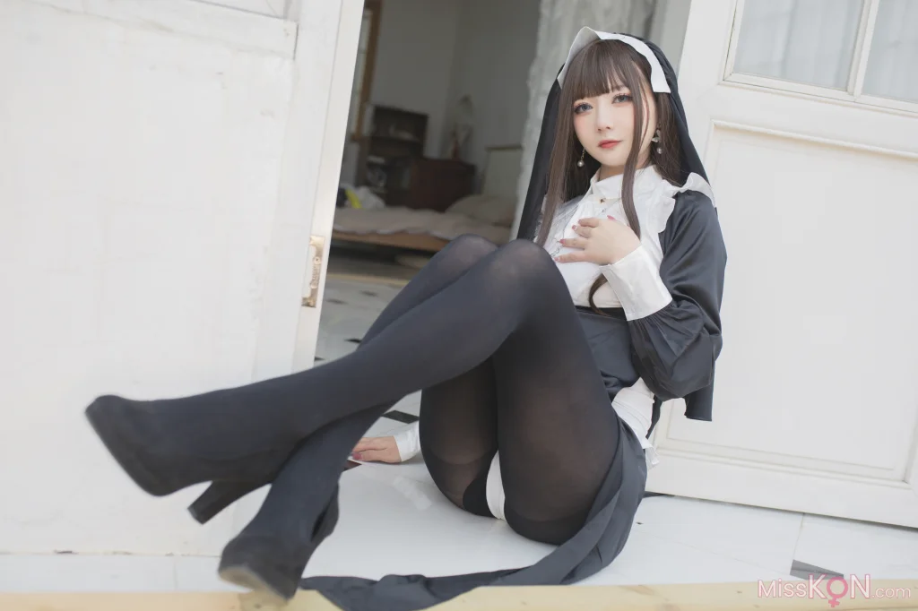 Coser@51酱: 修女 (24 photos) – Page 2