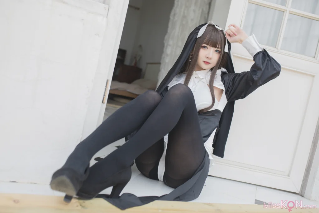 Coser@51酱: 修女 (24 photos) – Page 2
