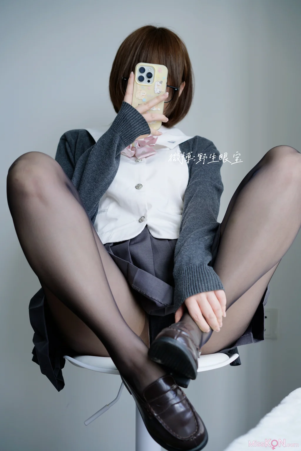 Coser@眼酱大魔王w: Fantia 2025年4月订阅 (35 photos)