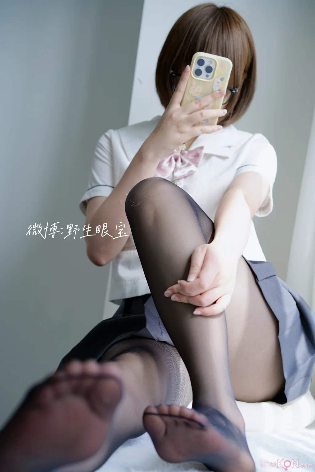 Coser@眼酱大魔王w: Fantia 2025年4月订阅 (35 photos)