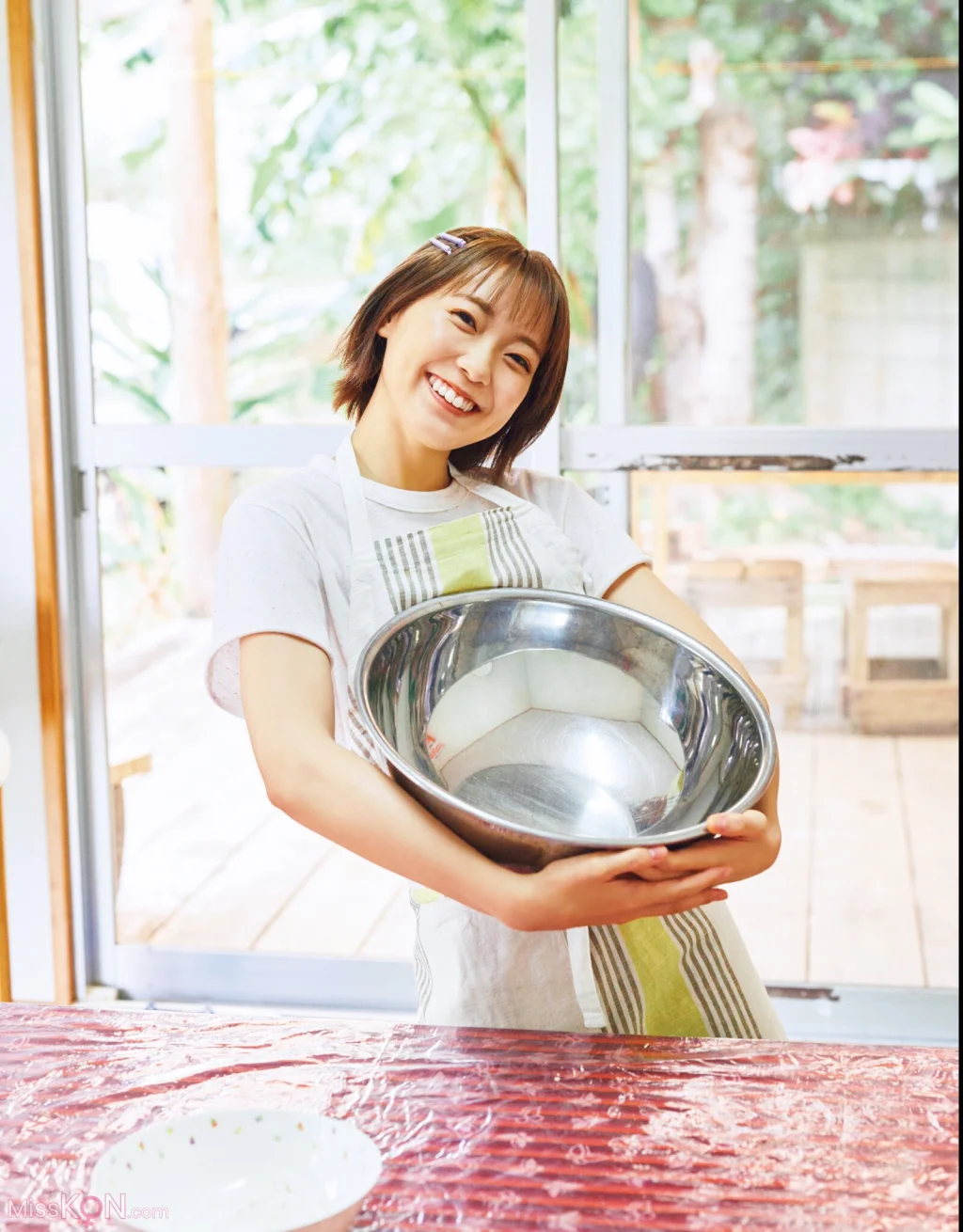 [JP] Shuka Saitō (斉藤朱夏): 2nd写真集 朱夏休み (121 photos)