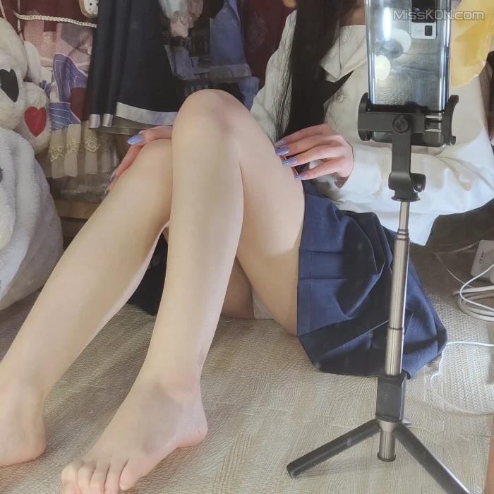 棉棉子: 长腿福利姬合集 私人订制 (314 photos + 31 videos)