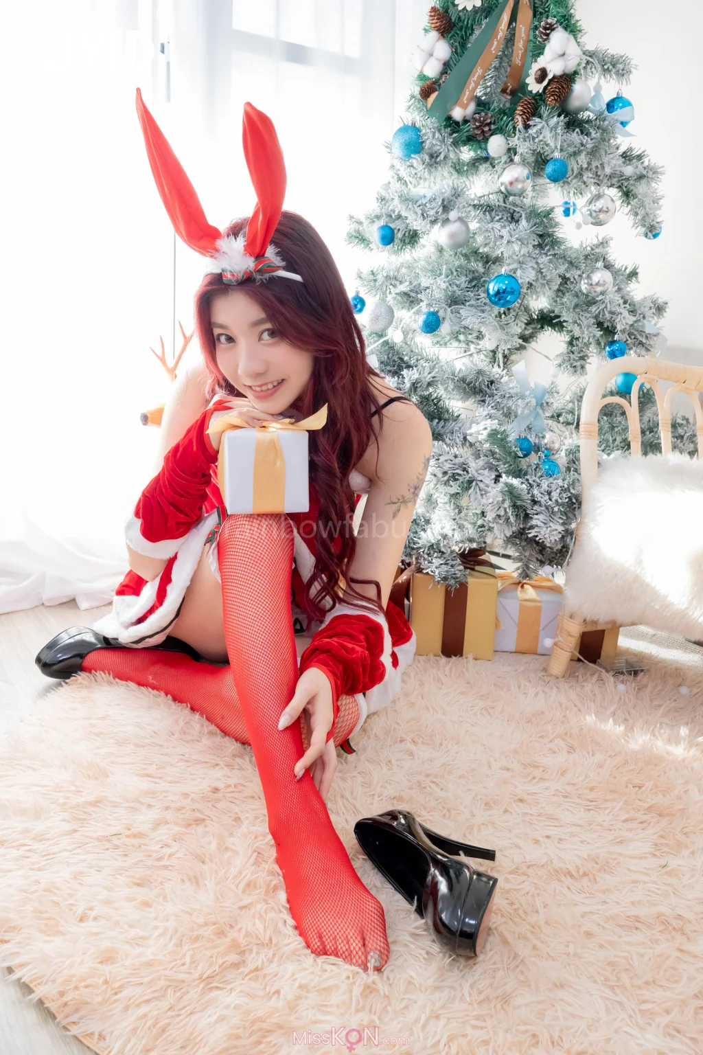 [JVID] Caroline卡洛琳: 暗戀中的超正學妹今年的交換禮物很不一樣….💦💦 (110 photos) – Page 3