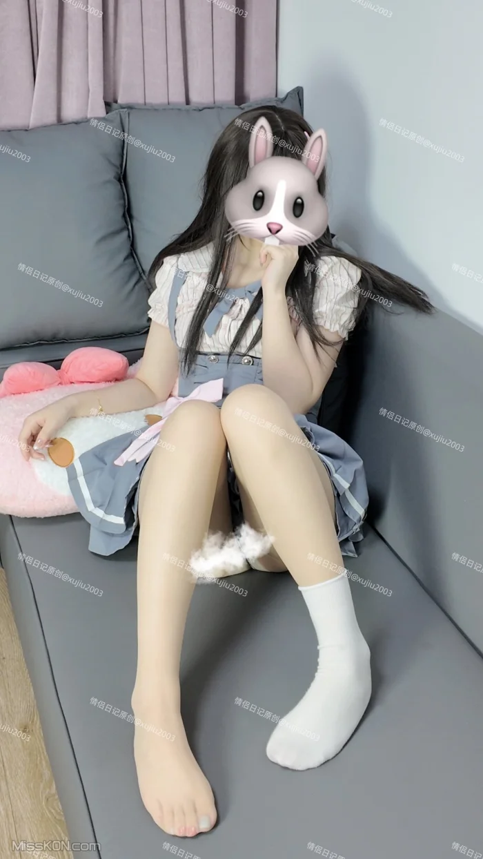 xujiu2003(情侣日记原创): 588门槛 双马尾萝莉金主啪啪 (30 photos + 2 videos)