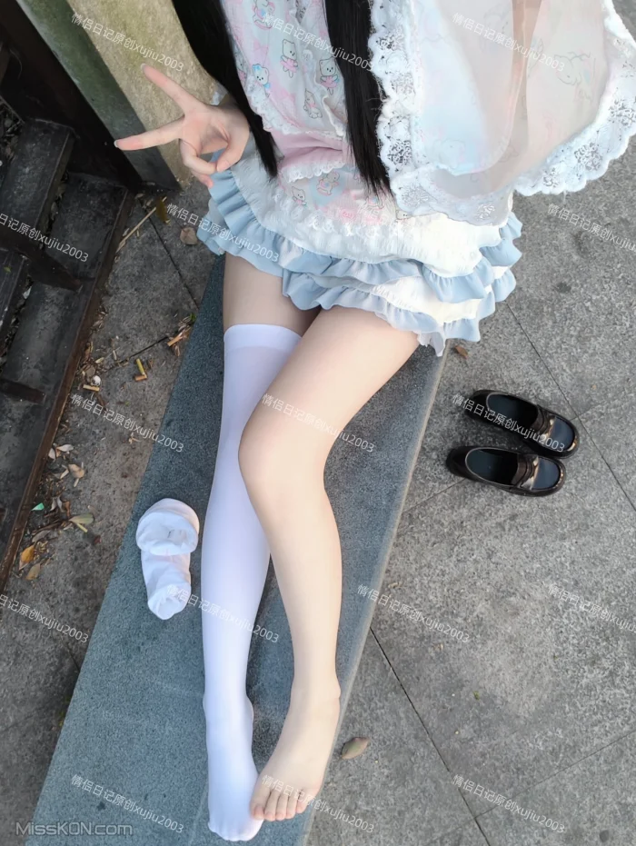 xujiu2003(情侣日记原创): 588门槛 双马尾萝莉金主啪啪 (30 photos + 2 videos)