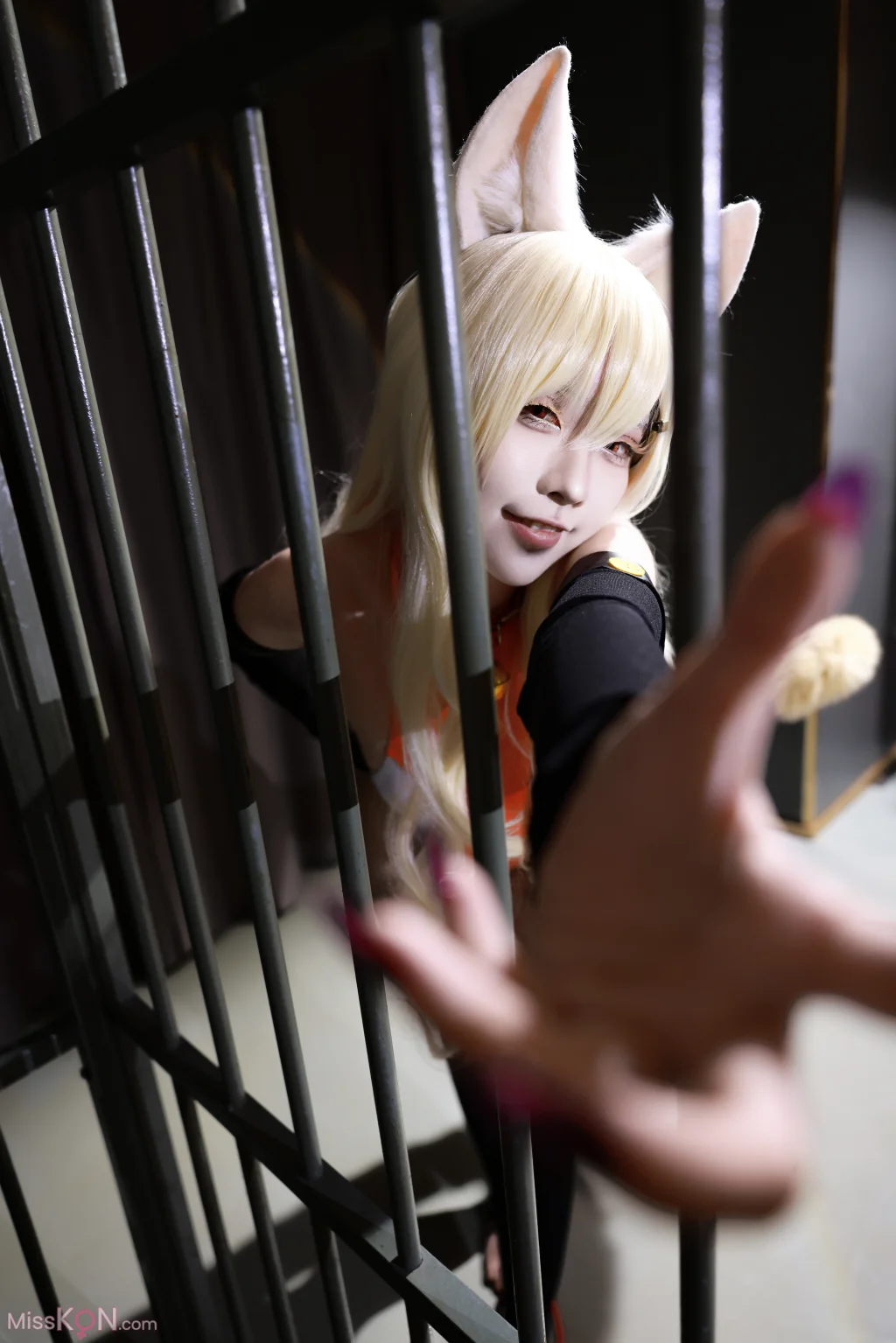 Coser@G44不会受伤: 异能者少女爱丽丝 (23 photos)