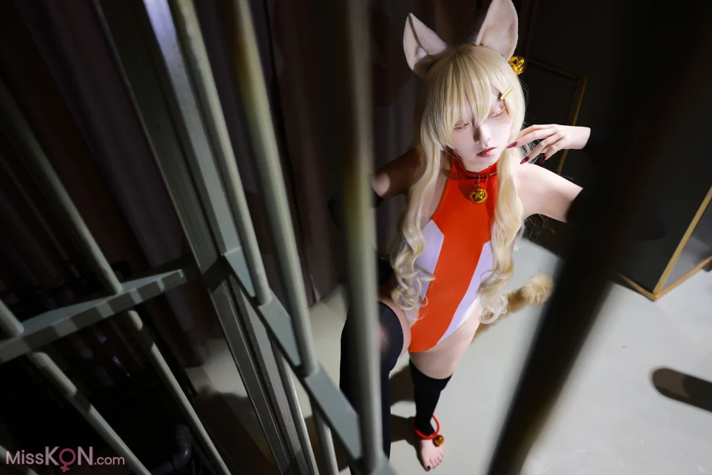 Coser@G44不会受伤: 异能者少女爱丽丝 (23 photos)