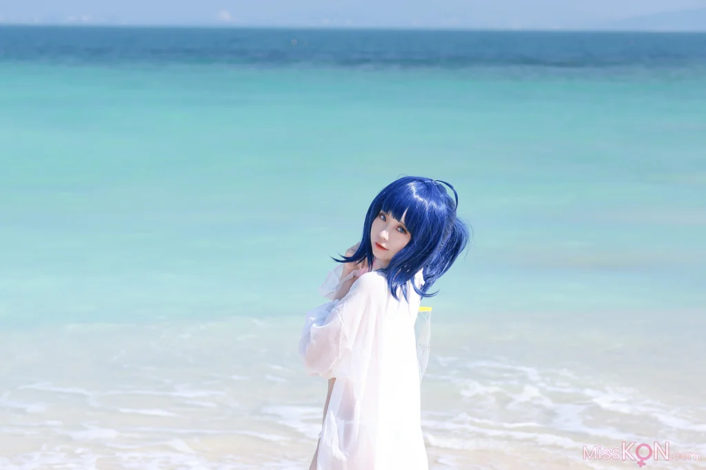 Coser@G44不会受伤: 八奈见杏菜 泳装 (29 photos)