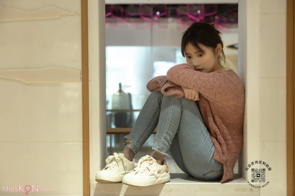 [她们印象] No.001: 小点心 (208 photos + 1 video)