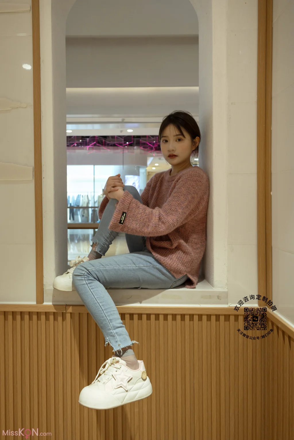 [她们印象] No.001: 小点心 (208 photos + 1 video)