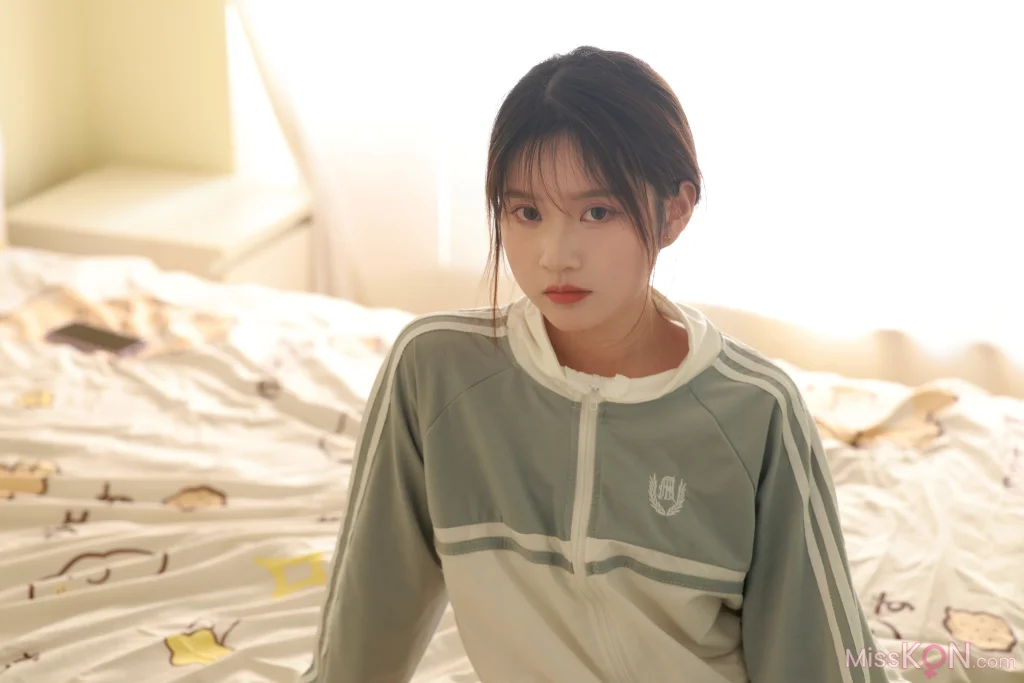 [她们印象] No.002: 小点心 (113 photos + 1 video)