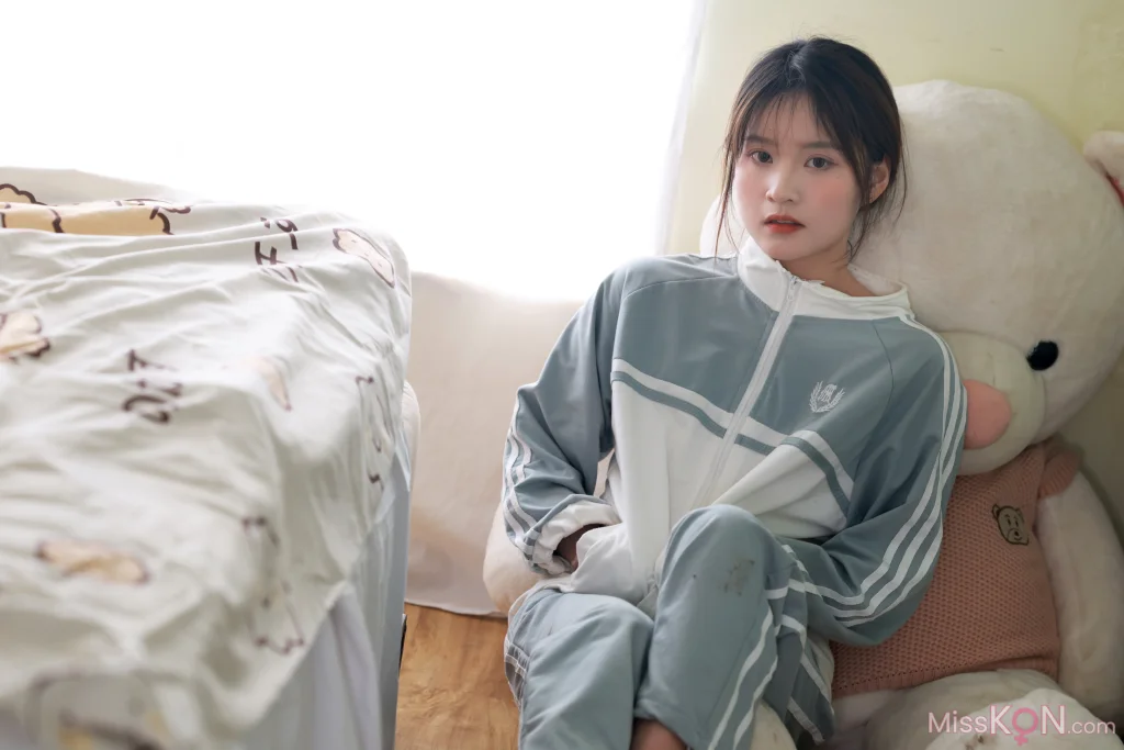 [她们印象] No.002: 小点心 (113 photos + 1 video)