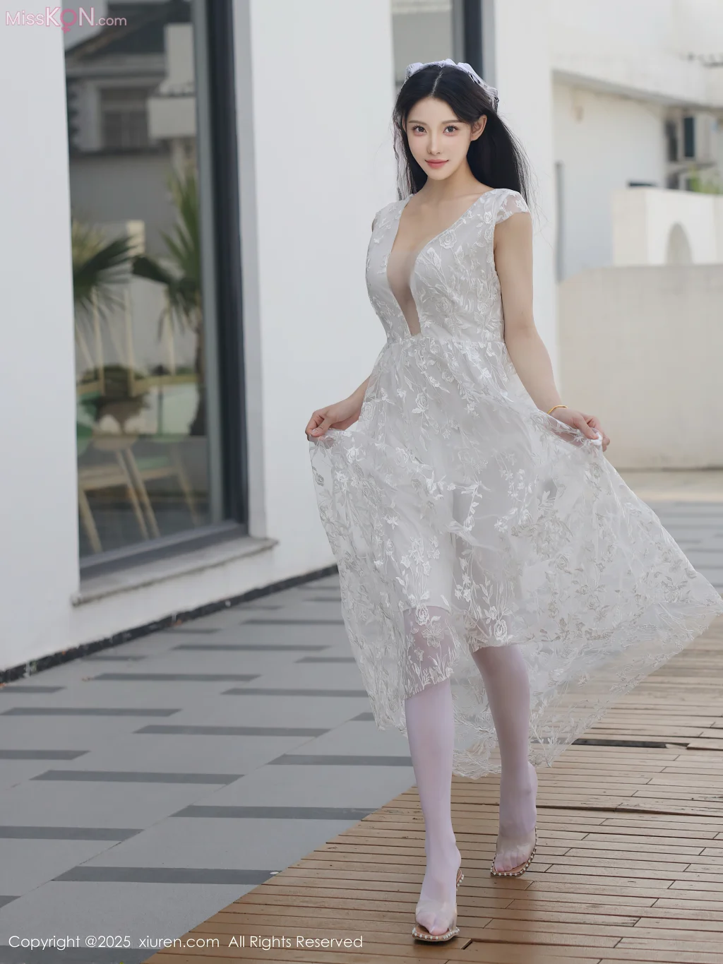 XIUREN No.10661 – 10665 (357 photos)