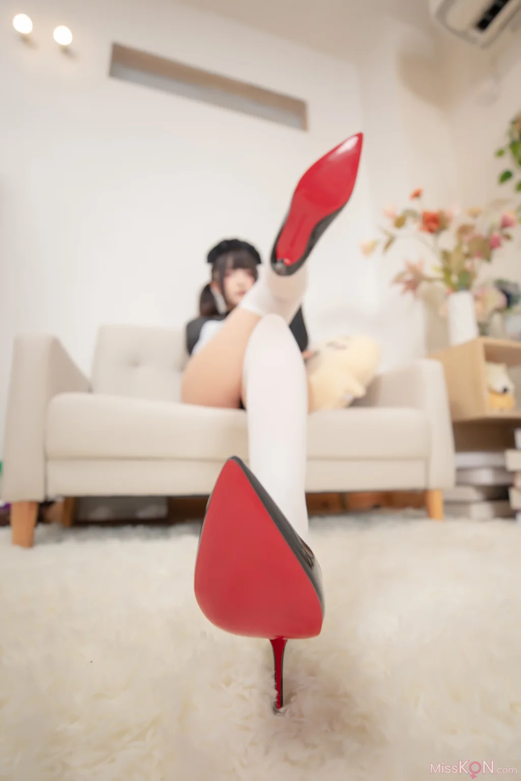Coser@神楽坂真冬: 巨乳女仆 (75 photos + 2 videos)