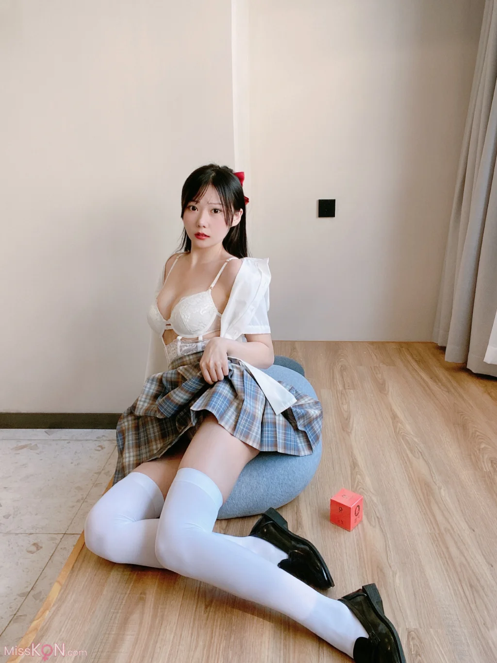 Coser@香草喵露露: 大象 JK格子裙 (30 photos)