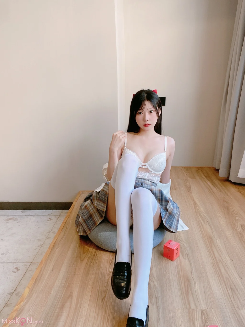 Coser@香草喵露露: 大象 JK格子裙 (30 photos) – Page 2