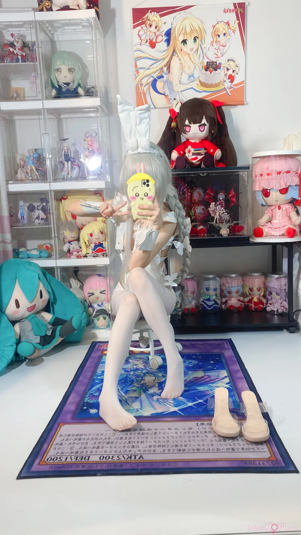 Coser@白栎Shirly: 碧蓝航线 恶毒 白兔 (66 photos + 10 videos)