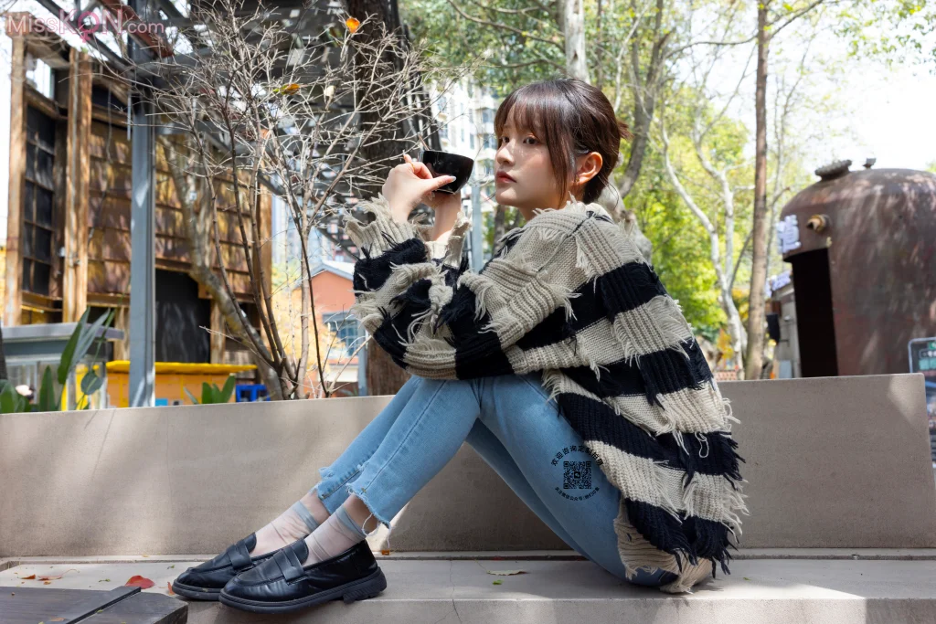 [她们印象] No.004: 小点心 (178 photos + 1 video)