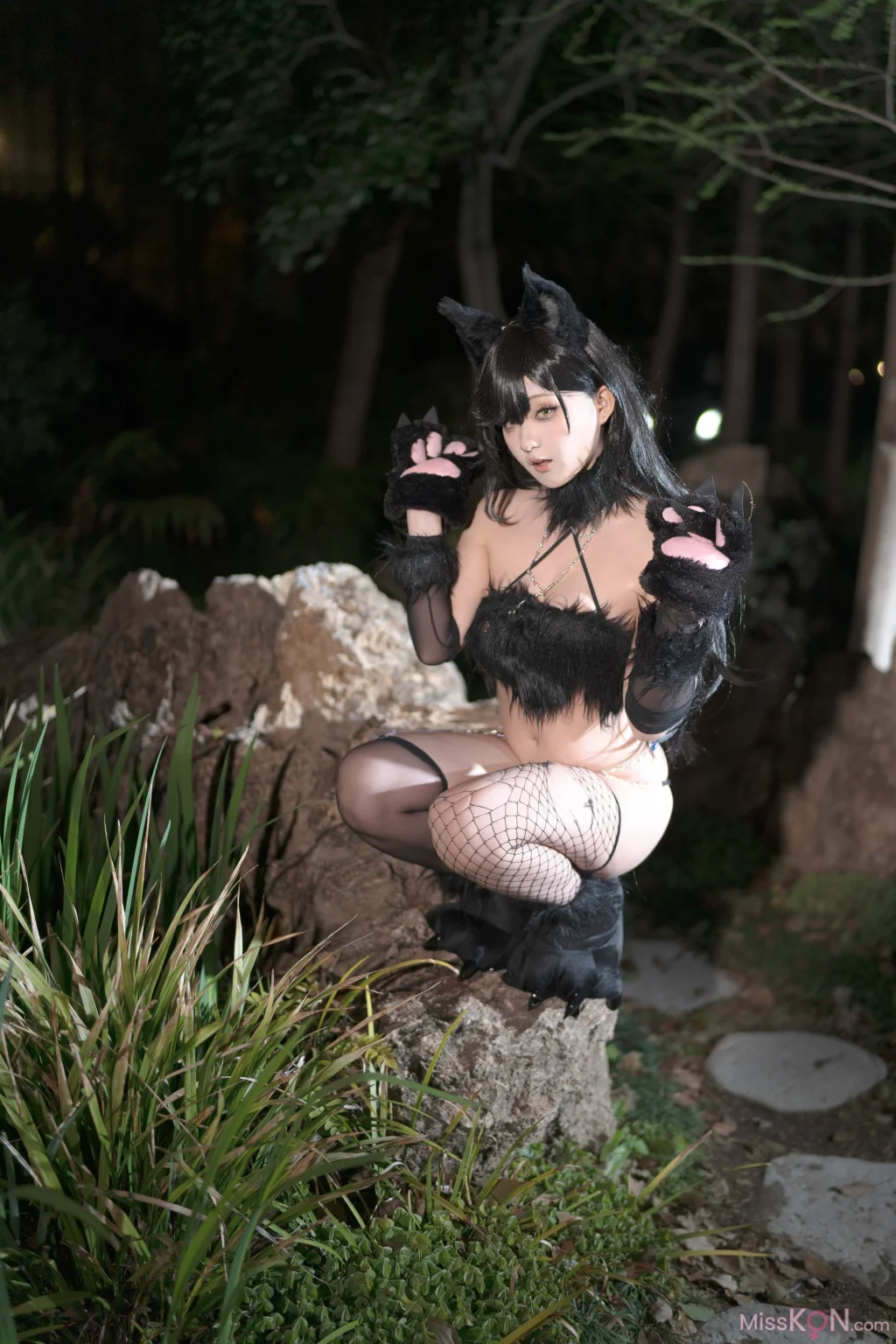 Coser@普通路过拳击怪: 爱宕狠人 (35 photos)