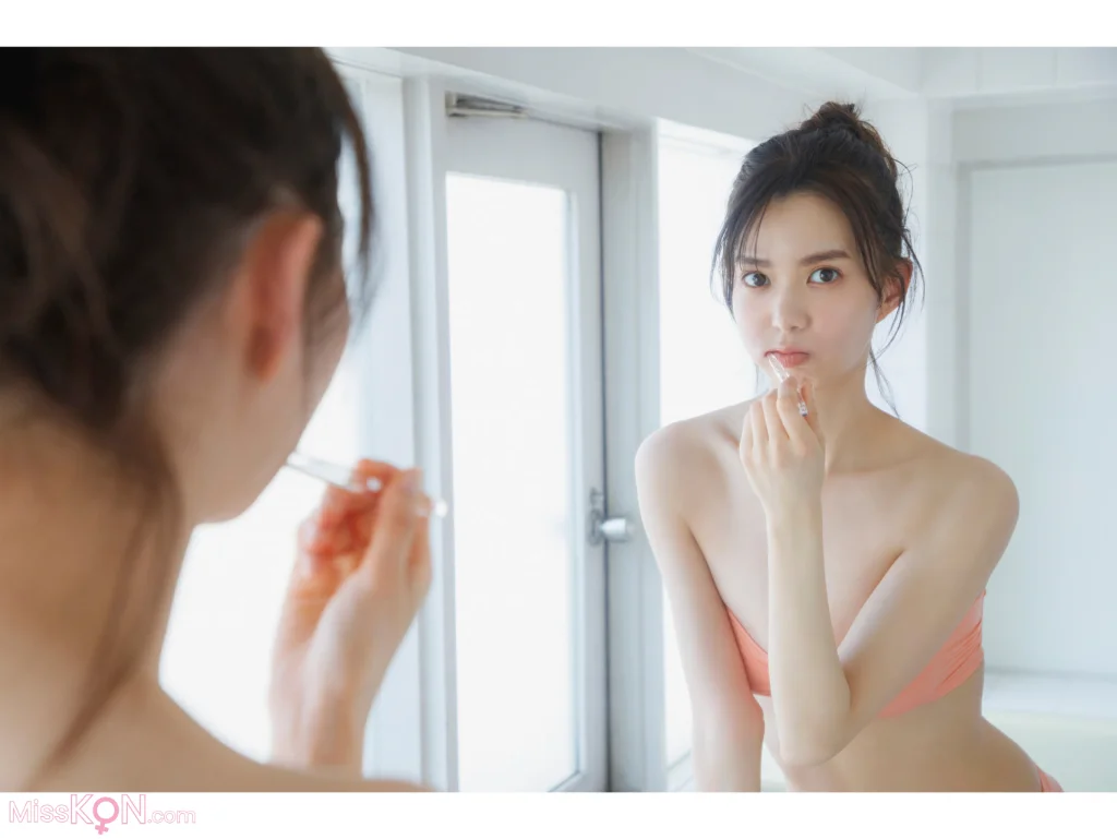 [JP] Riko Matsudaira (松平璃子): 週刊ポストデジタル写真集 AIにはつくれない神様の8投身ボディ (41 photos)
