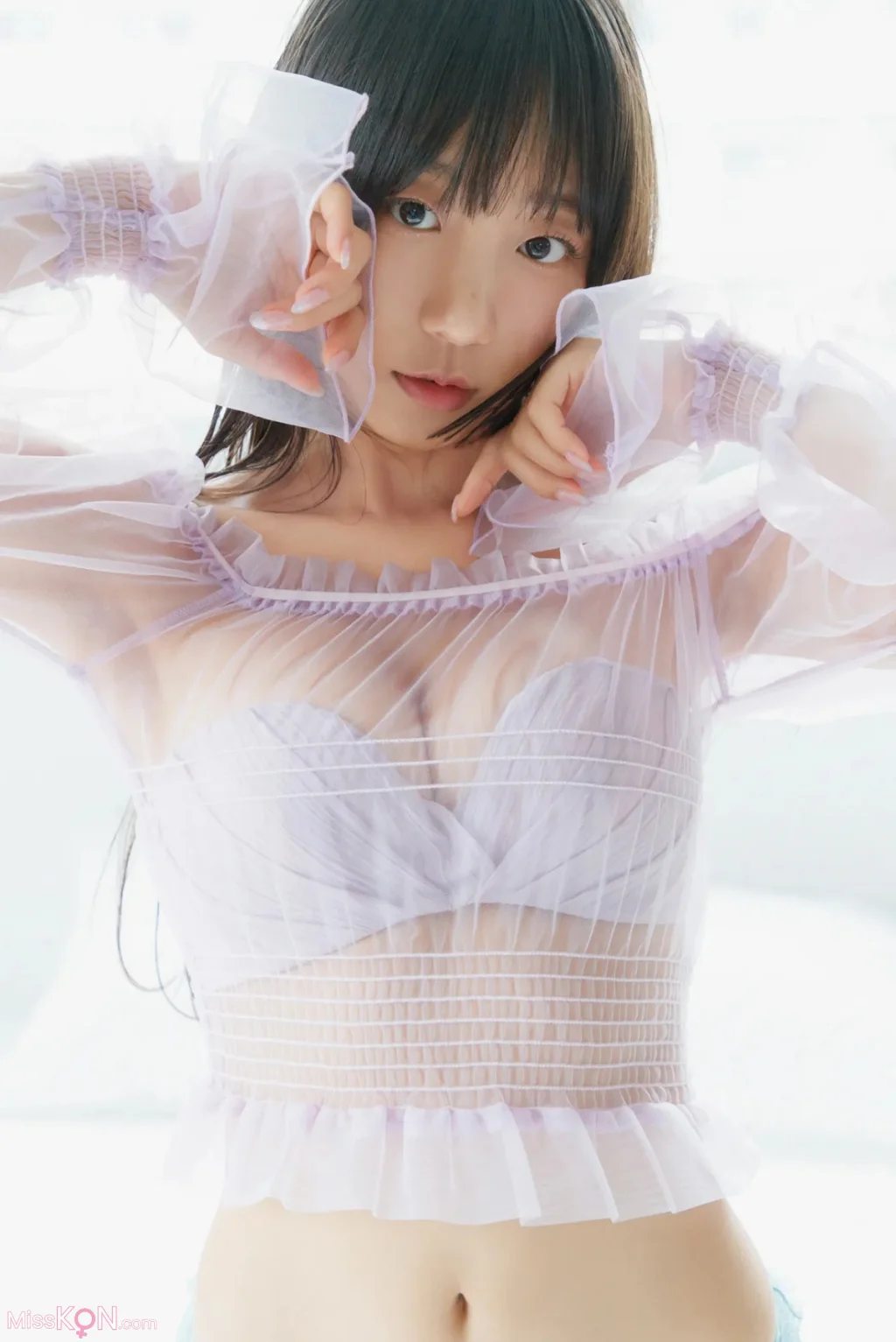 [JP] Eunji Pyo (표은지): FRIDAYデジタル写真集 Juicy (72 photos) – Page 2