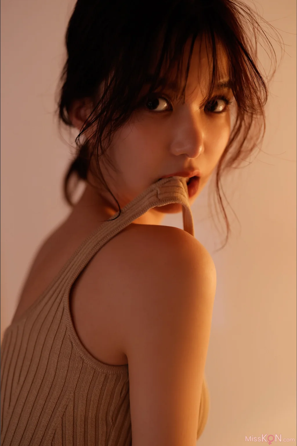 [JP] Riko Matsudaira (松平璃子): FRIDAYデジタル写真集 「艶っぽくて、色っぽい。」ｖｏｌ．２ (85 photos) – Page 3
