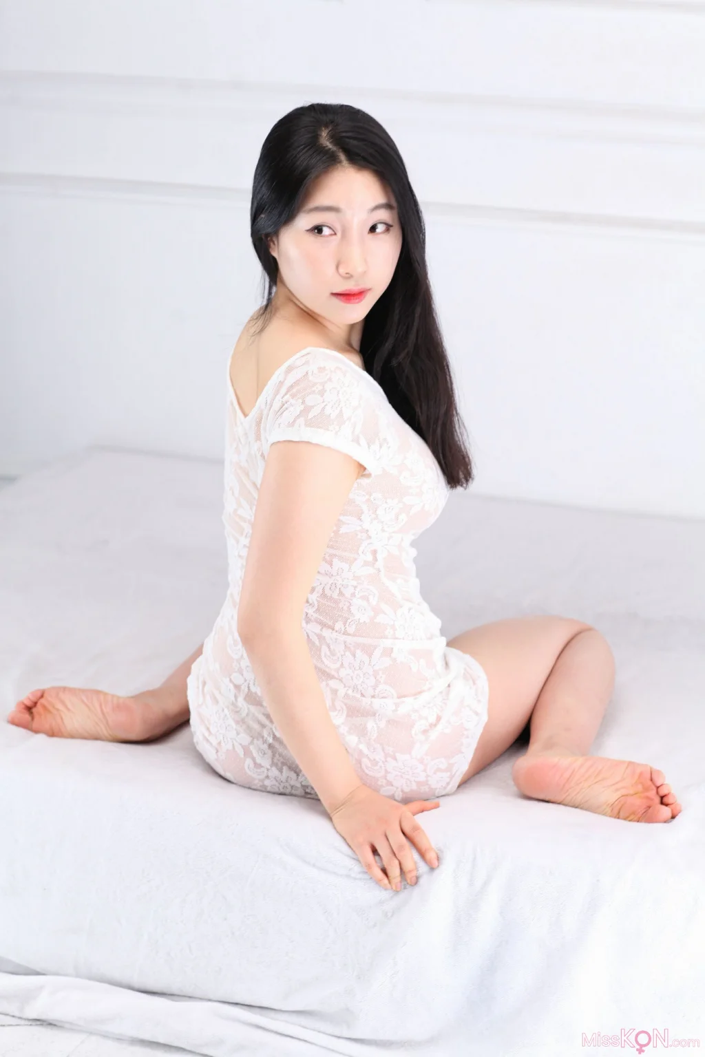 [Private Photoshoot] 고은: 极品韩妹 圆润身材 全尺度私拍 (706 photos)