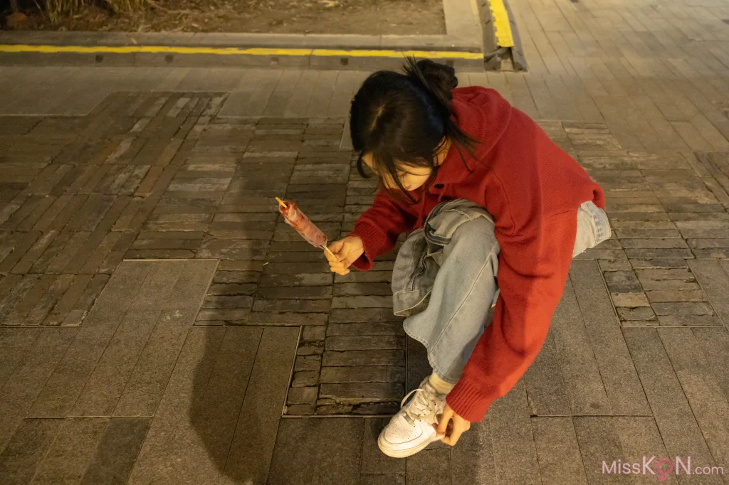 [她们印象] No.007: 画月 (112 photos + 1 video)