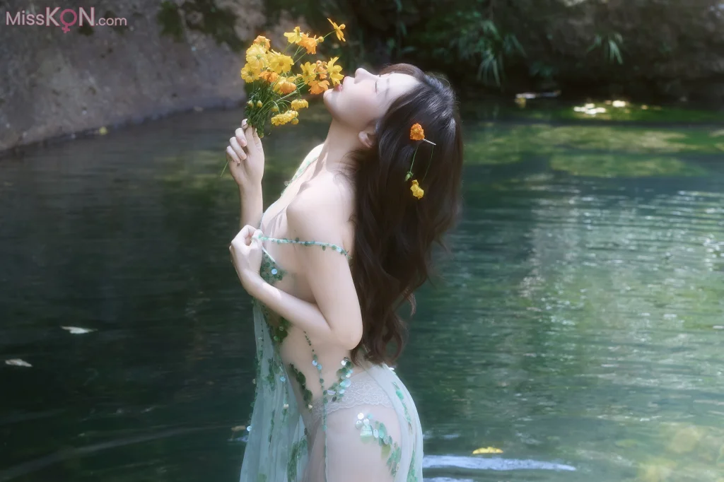 [XR Uncensored] Yin Tian Tian (尹甜甜): R18 秀人网模特 溪水边 (73 photos)