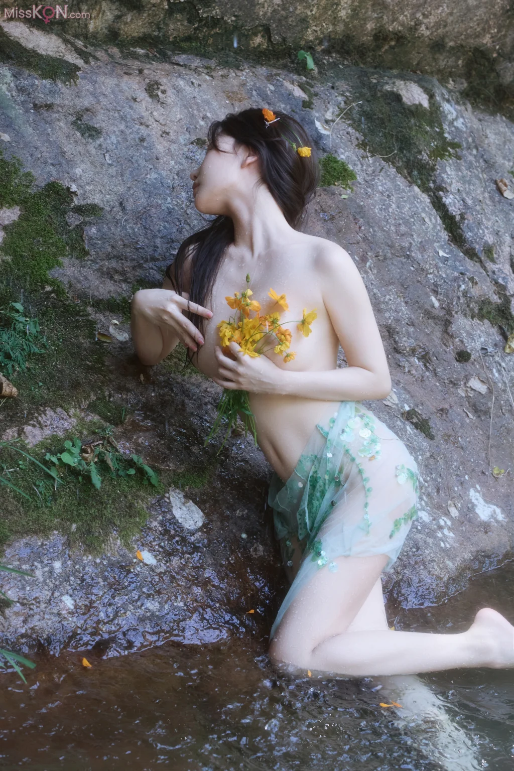 [XR Uncensored] Yin Tian Tian (尹甜甜): R18 秀人网模特 溪水边 (73 photos) – Page 4