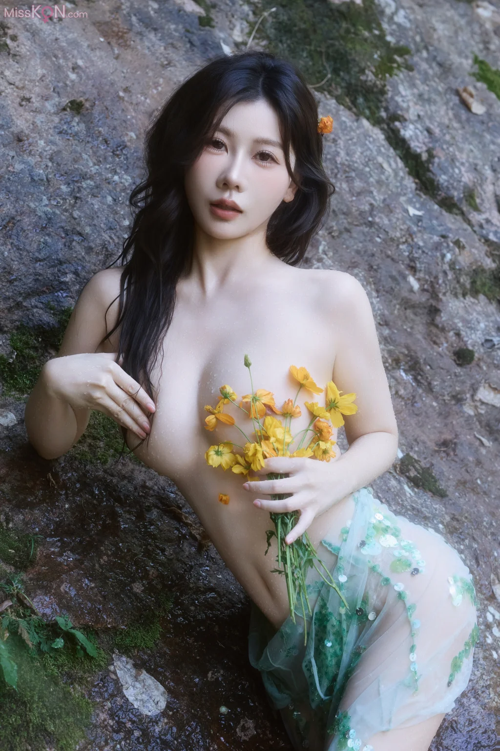 [XR Uncensored] Yin Tian Tian (尹甜甜): R18 秀人网模特 溪水边 (73 photos) – Page 4