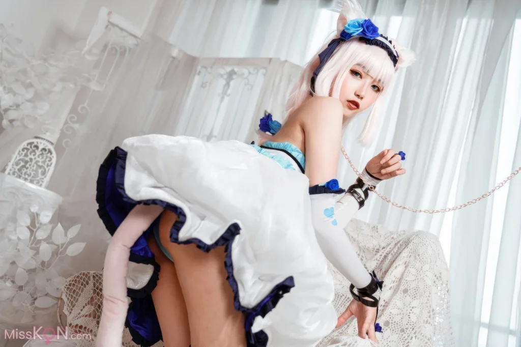 Coser@Momoko葵葵: 香子兰女仆 (11 photos)