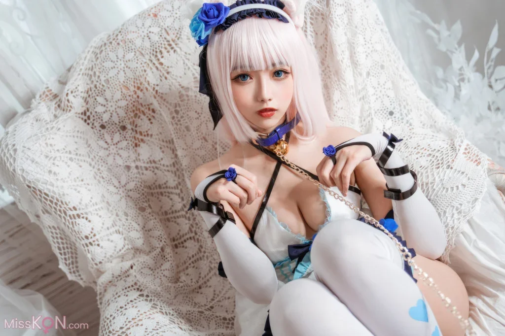 Coser@Momoko葵葵: 香子兰女仆 (11 photos)